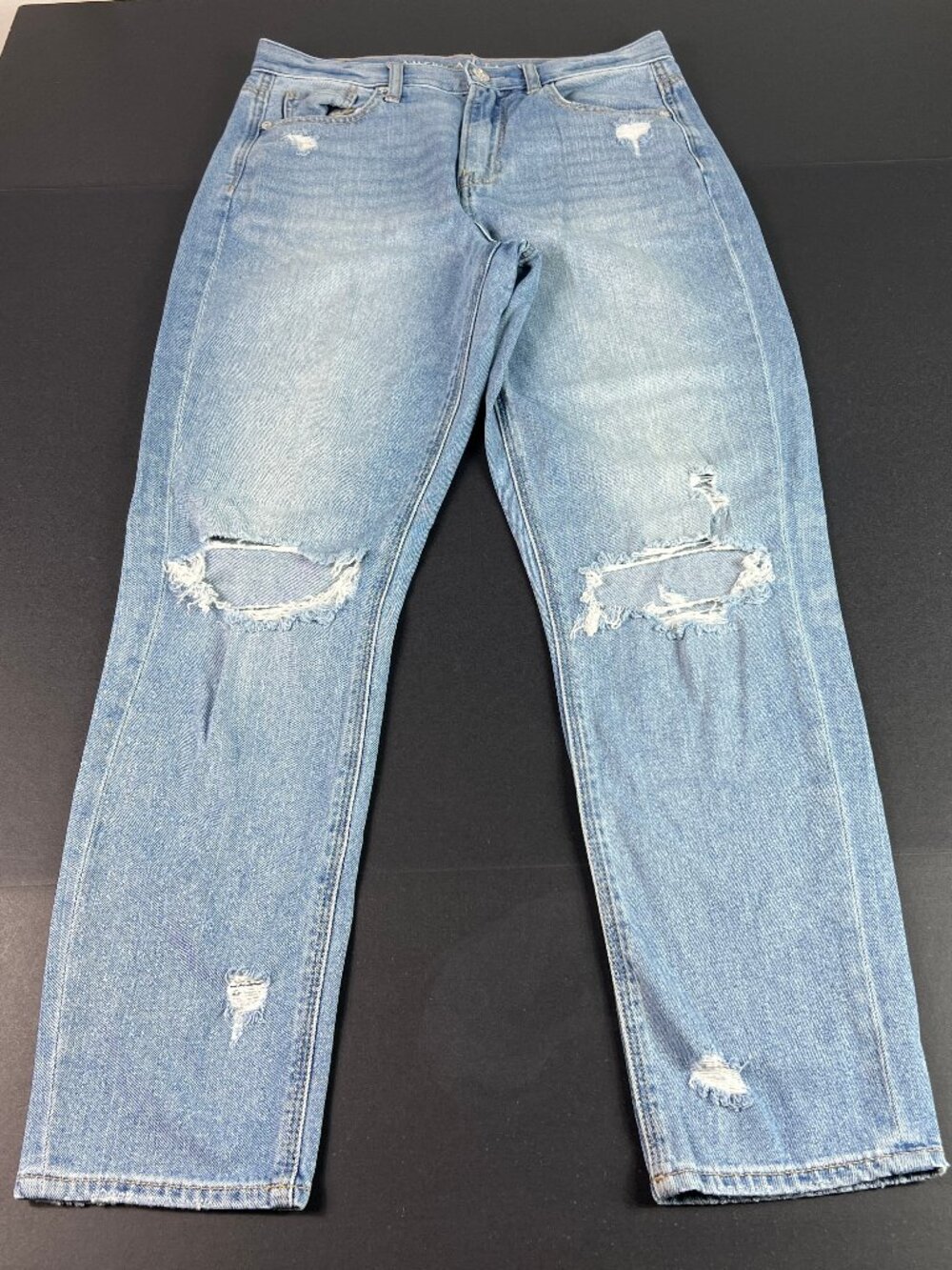 American Eagle Jeans Women's 29x27* Mom High Rise Blue Distressed Denim Tag 4R